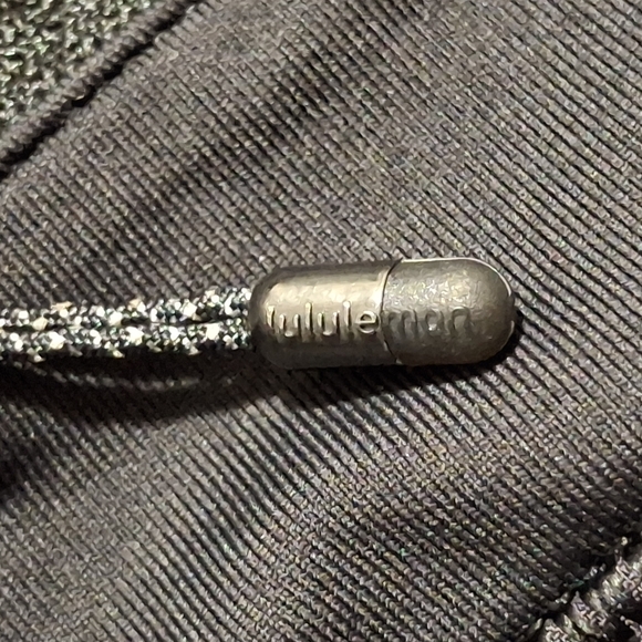 Women's lululemon athletica Black Skort Size 10. - Picture 6 of 7